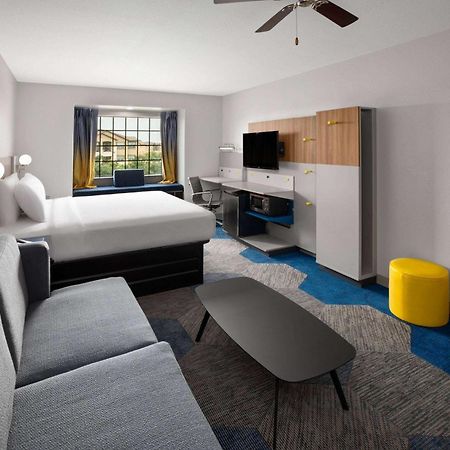 Microtel Inn & Suites By Wyndham Buda Austin South Экстерьер фото