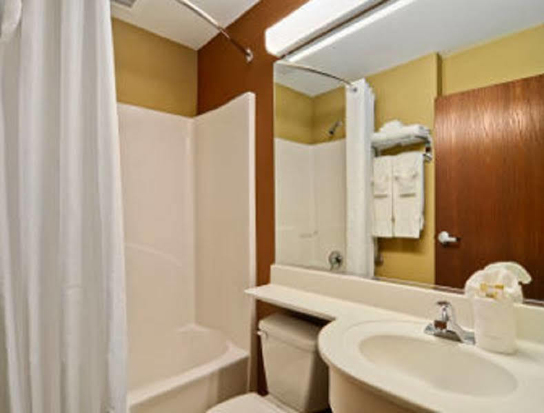 Microtel Inn & Suites By Wyndham Buda Austin South Экстерьер фото